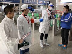 -上海站南广场-停车场