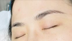 -一个差评成就的纹眉店