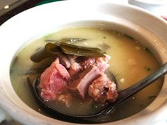 海带排骨汤-刘胖子家常菜·蹄花焖藕(中南店)