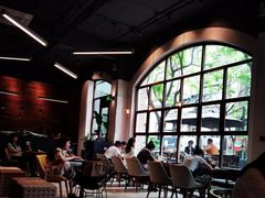 靠窗位-VESH COFFEE(定西路店)