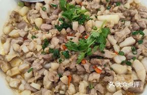 Steamed Pork with Head Cabbage