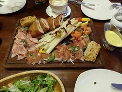 -Brotzeit博璨德国啤酒餐厅(亮马桥官舍店)