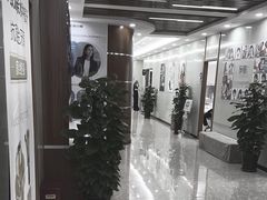 -茂菊口腔连锁(浦东南路店)