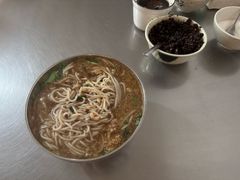 -正宗杨记普洱酸醋米线(总店)