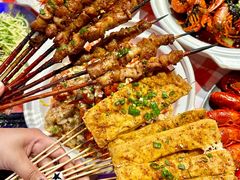 -肥小宝·金牌油焖大虾(襄阳龙虾地标店)