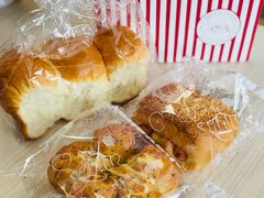 -红宝石·鲜奶小方·海派西点房(金杨店)