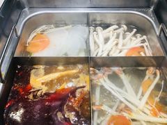 鸳鸯锅-旺龙巷重庆脆毛肚火锅·潜山扛把子店(潜山商业街店)