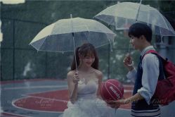 -易摄影婚纱摄影工作室