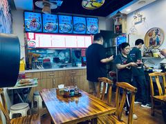 -螺阿牛柳州螺蛳粉·特色煲仔饭
