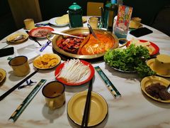 -那年那班火锅店