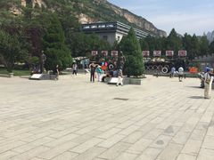 -平西抗日烈士陵园