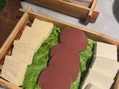 -尚尚仙·酸汤猪手·猪肚鸡火锅(华联万柳购物中心店)