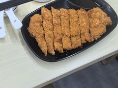 -莱莱小笼·乔艾