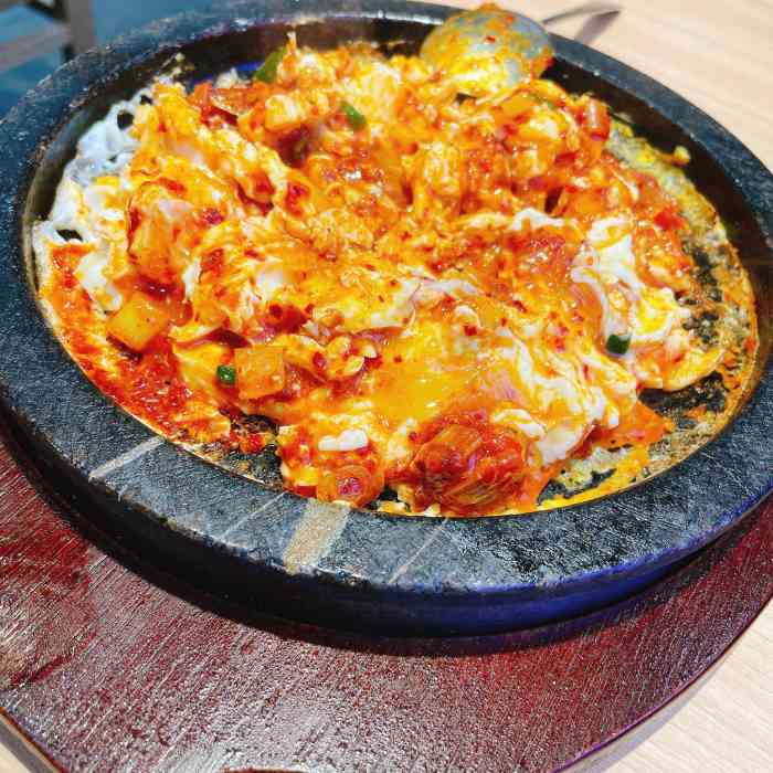 看了菜单菜品并不是很多不过这家店的客流量可真是