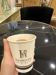 -斐研美医疗美容·眼周抗衰中心