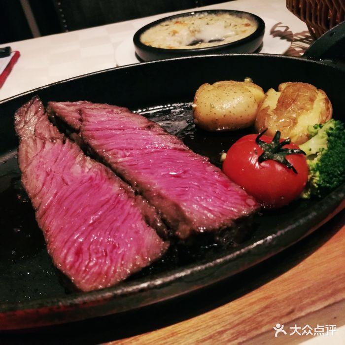 西堤厚牛排(恒隆店)炙烤厚切牛排图片