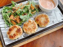 香煎马里兰蟹饼-上海柏悦酒店·世纪100牛排馆