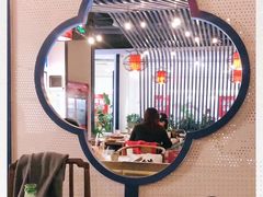 -尚尚仙·酸汤猪手·猪肚鸡火锅(华联万柳购物中心店)