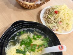 -闫家驴肉老店(华电一校店)