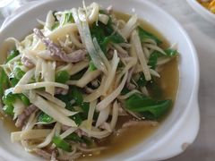 青椒茭白肉丝-扬州小吃(延安西路店)