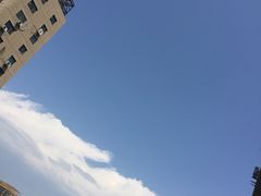 -布尔津河堤夜市