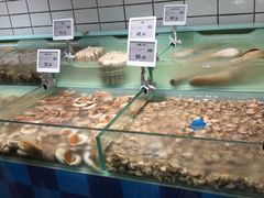 -中百仓储超市有限公司(越秀星汇维港店)