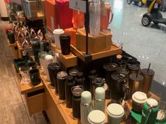 -星巴克(昆明机场III店)