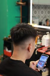-鸿運 BARBER SHOP男士理发馆