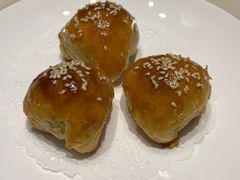 蜜汁叉烧酥-皇朝会.经典传统粤菜(外滩店)