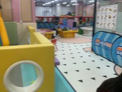 -侎宝运动成长中心(嘉定大融城店)