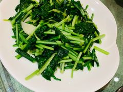 -香巴拉云南餐厅(华莱坞店)