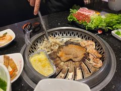 -木槿花韩式炭烤·熟成肉工坊(孙文东路店)