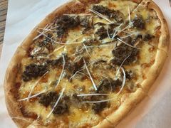 烤牛肉披萨-I HOLIC艾豪丽披萨(KKone店)