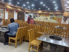 -屯老二农家铁锅炖·行业领军者(梅江店)