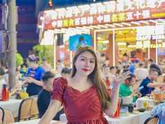 -刘姐啤酒鱼民族演艺餐厅(西街总店)