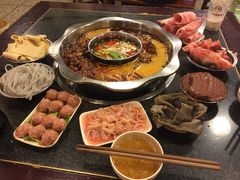 -邓莽子老火锅(中兴路总店)