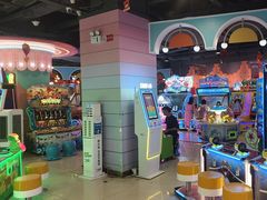 -酷洛小镇(步步高新天地购物广场店)