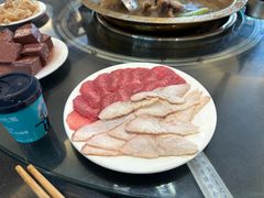 -周老三跷脚牛肉·全牛火锅(非遗传承店)