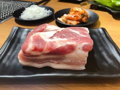 五花肉-肉甲韩国木炭烤肉(新壹街1店)