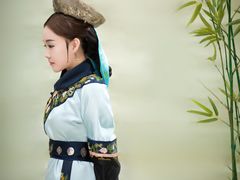 -九月鹰飞汉服摄影工作室