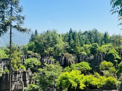 -梭布垭石林景区