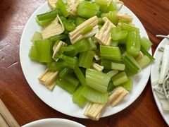 -宝瑞门钉肉饼店