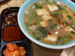 骨髓牛肉豆腐汤-鸭绿江民族饭店(总店)