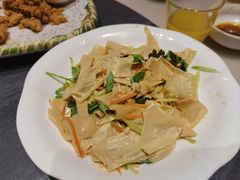 -梁家大院•农家菜(昆山会展中心店)