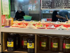 -廖师傅大蒜炒腊肉(袁家岭店)