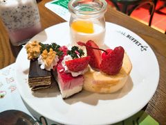 -亚马逊环球美食百汇(新城吾悦广场店)