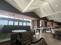 -上海虹桥中心爱琴海亚朵S酒店