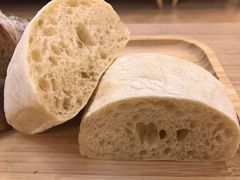 橄榄芝士面包-WHEAT&BAKER-麥(凯德来福士店)