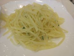 酸辣土豆丝-香满锅老北京羊蝎子火锅·家常菜(新街口店)