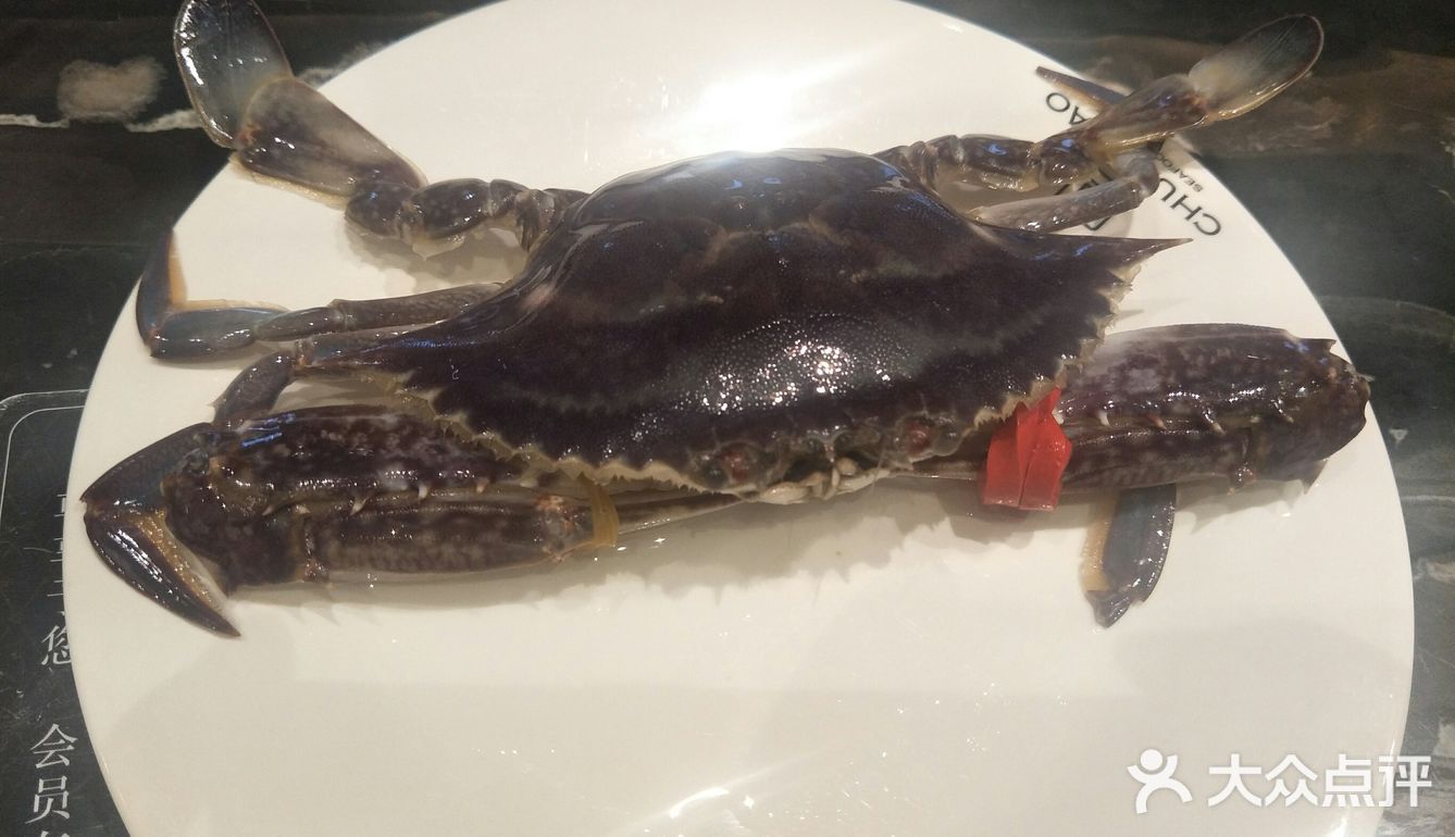 有生肉，有水果，有饮料，分别分区